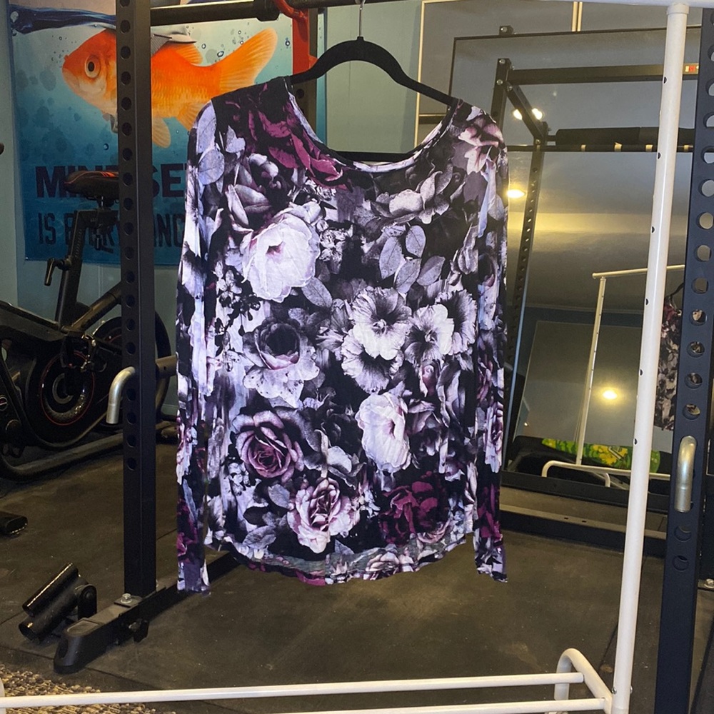 Vintage Vera Wang Purple Floral Long Sleeve Top